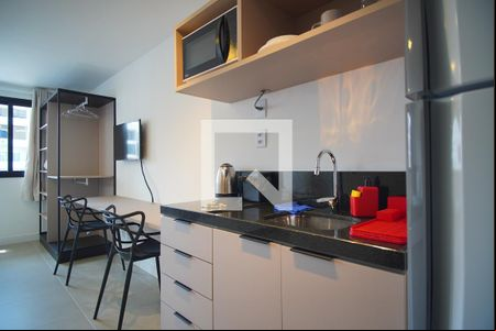 Cozinha de kitnet/studio para alugar com 1 quarto, 25m² em Bela Vista, Porto Alegre