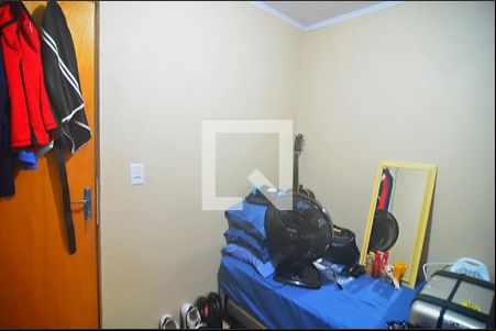 Quarto de casa à venda com 2 quartos, 70m² em Guajuviras, Canoas