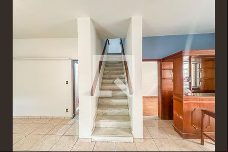 Escada de casa à venda com 5 quartos, 300m² em Santa Teresa, Rio de Janeiro