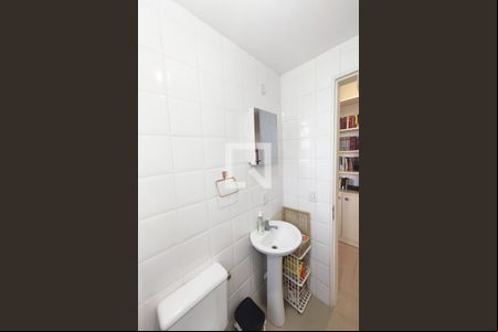 Banheiro de apartamento para alugar com 1 quarto, 60m² em São José, São Leopoldo