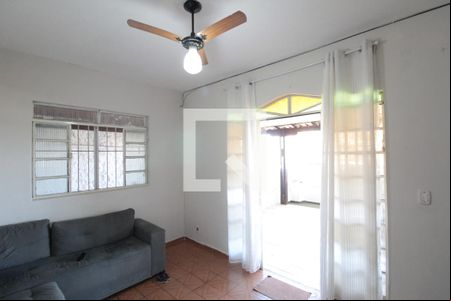 Sala de casa à venda com 3 quartos, 365m² em Céu Azul, Belo Horizonte