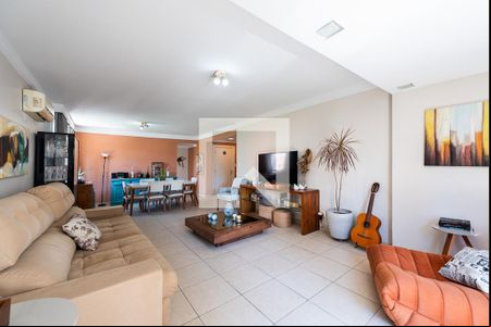 Sala de apartamento para alugar com 4 quartos, 240m² em Gonzaga, Santos