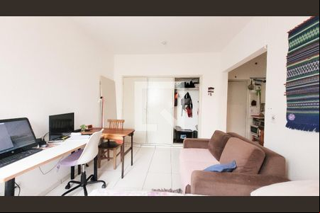 Sala / Quarto de apartamento para alugar com 1 quarto, 32m² em Centro, Campinas