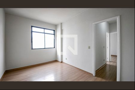 Sala de apartamento para alugar com 2 quartos, 70m² em Centro, Belo Horizonte