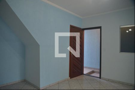 Sala de casa para alugar com 6 quartos, 259m² em Jardim Marek, Santo André