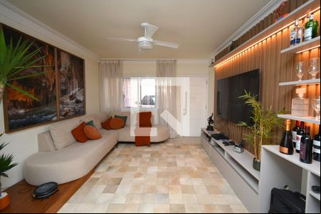 Sala de casa à venda com 3 quartos, 131m² em Vila Isa, São Paulo