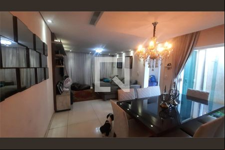 Casa à venda com 4 quartos, 200m² em Jardim Santa Mena, Guarulhos