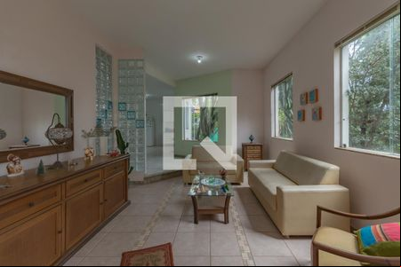 Sala de casa à venda com 4 quartos, 630m² em Trevo, Belo Horizonte