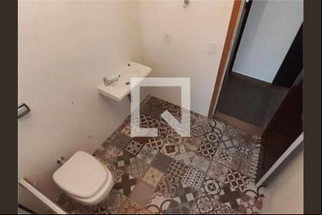 Casa à venda com 3 quartos, 130m² em Vila Mangalot, São Paulo