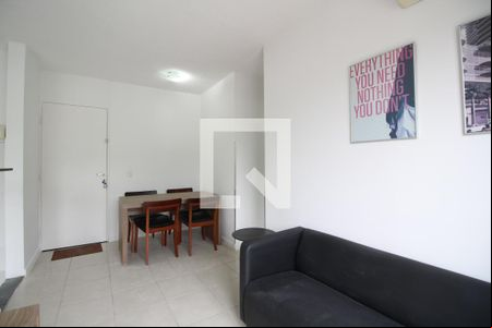 Sala de apartamento para alugar com 2 quartos, 48m² em Jacarepaguá, Rio de Janeiro