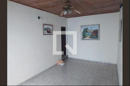 Casa à venda com 3 quartos, 263m² em Utinga, Santo André