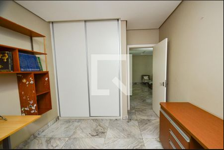Quarto 1 de casa para alugar com 4 quartos, 300m² em Itapoã, Belo Horizonte