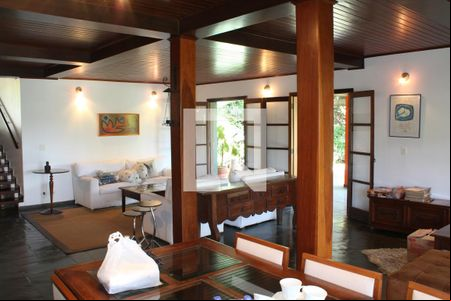 Sala de casa de condomínio para alugar com 3 quartos, 470m² em Granja Viana II, Cotia