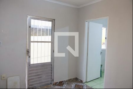 sala de casa para alugar com 2 quartos, 244m² em São Pedro, Osasco