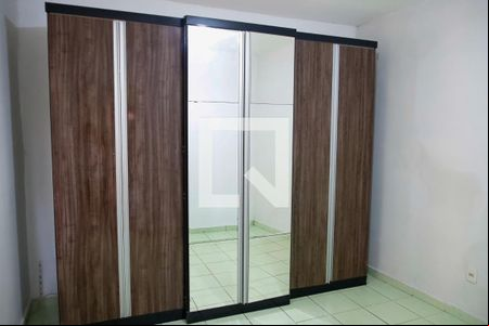 Quarto 1 de casa para alugar com 2 quartos, 244m² em São Pedro, Osasco