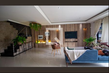 Sala de casa de condomínio para alugar com 5 quartos, 800m² em Vargem Pequena, Rio de Janeiro