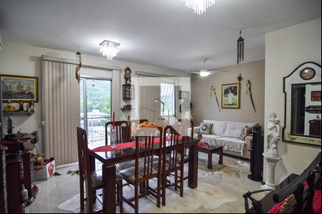 Sala de apartamento à venda com 2 quartos, 76m² em Cantagalo, Niterói