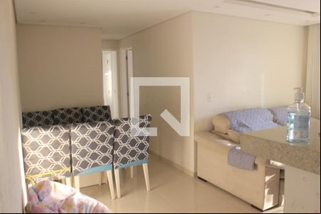 Sala de apartamento para alugar com 2 quartos, 64m² em Jardim Flor da Montanha, Guarulhos