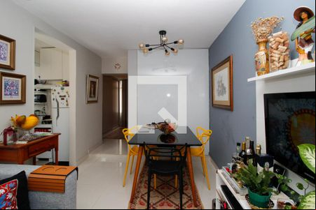 Sala de apartamento à venda com 1 quarto, 50m² em Santo Antônio, Belo Horizonte