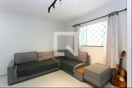Sala de Estar de casa de condomínio para alugar com 3 quartos, 100m² em Vila Carrão, São Paulo