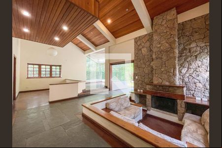 Casa de Condomínio à venda com 5 quartos, 400m² em Jardim Morumbi, São Paulo