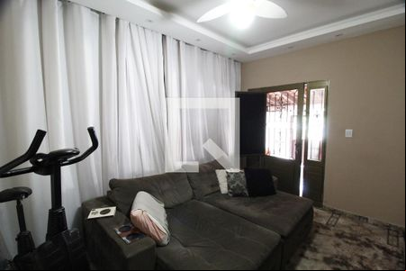 Sala de casa para alugar com 3 quartos, 270m² em Tibery, Uberlândia