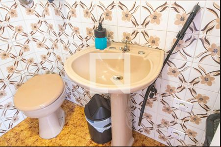 Banheiro de casa à venda com 5 quartos, 230m² em Vila Alto de Santo Andre, Santo André