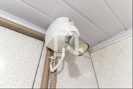 Banheiro de casa para alugar com 1 quarto, 30m² em Itaquera, São Paulo