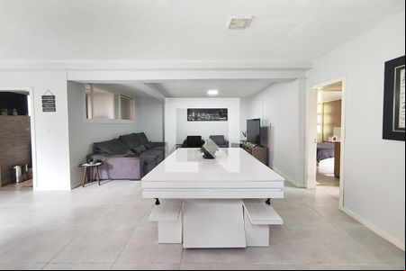 Sala de casa à venda com 3 quartos, 93m² em Centro, São Leopoldo
