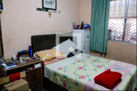 Quarto 2 de casa à venda com 7 quartos, 252m² em Bonfim, Osasco