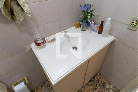 Banheiro de kitnet/studio à venda com 1 quarto, 42m² em Centro, Campinas
