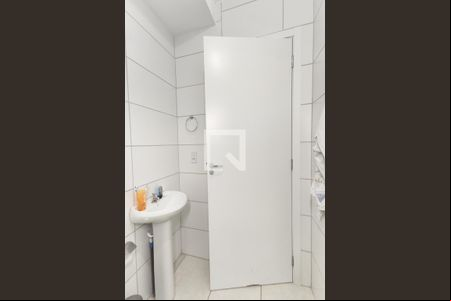 Banheiro de apartamento à venda com 1 quarto, 60m² em São João Batista, São Leopoldo