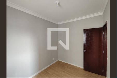 Quarto 2 de apartamento para alugar com 2 quartos, 51m² em Jardim Rodrigues Alves, Ferraz de Vasconcelos