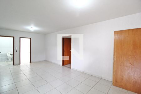 Sala de casa para alugar com 4 quartos, 150m² em Saraiva, Uberlândia