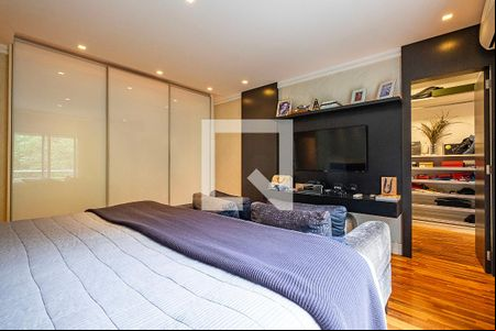 Suíte 1 de casa à venda com 5 quartos, 324m² em Alto de Pinheiros, São Paulo