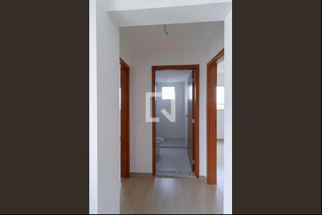 Corredor de apartamento à venda com 2 quartos, 50m² em Goiânia, Belo Horizonte