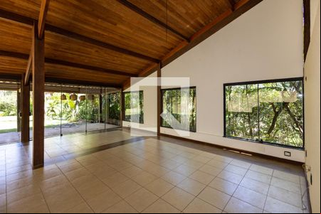 Sala de casa de condomínio à venda com 3 quartos, 250m² em árgada, Nova Lima