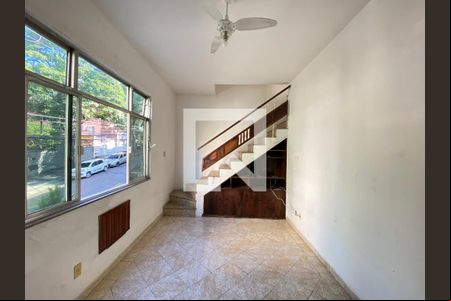 Sala de casa para alugar com 2 quartos, 85m² em Todos Os Santos, Rio de Janeiro