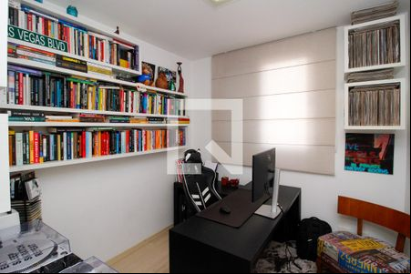 Quarto de apartamento à venda com 3 quartos, 81m² em Buritis, Belo Horizonte