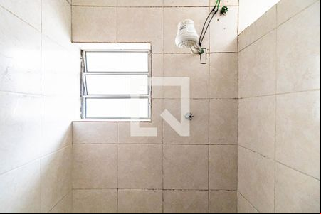 Banheiro de casa para alugar com 2 quartos, 50m² em Vila Antonio, São Paulo