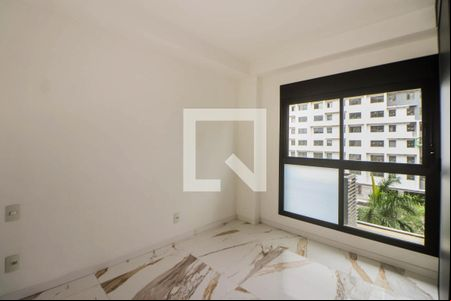 Quarto de apartamento para alugar com 1 quarto, 40m² em Jardim do Salso, Porto Alegre