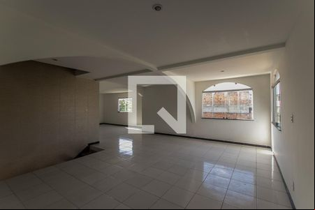 Sala 1º Andar de casa para alugar com 6 quartos, 320m² em São Cristóvão, Salvador