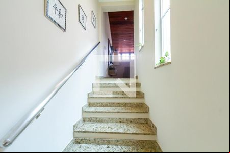 Escada de casa à venda com 3 quartos, 215m² em Parque Terra Nova, São Bernardo do Campo