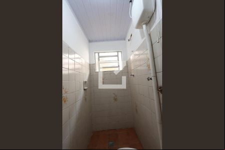Banheiro de casa para alugar com 1 quarto, 50m² em Jardim Panorama (zona Leste), São Paulo