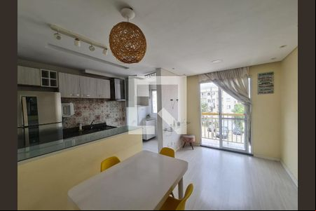 Sala de apartamento para alugar com 2 quartos, 45m² em Jardim Guilhermino, Guarulhos