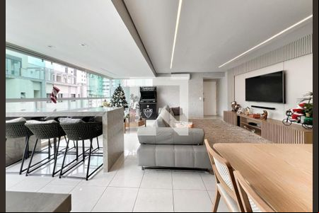 Sala de apartamento à venda com 4 quartos, 170m² em Serra, Belo Horizonte