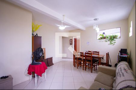 Sala de casa para alugar com 3 quartos, 600m² em Barro Vermelho, São Gonçalo