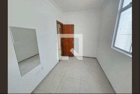 Foto 16 de casa à venda com 4 quartos, 140m² em Vila Jardim Leblon, Belo Horizonte