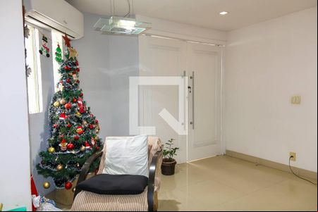Sala de casa à venda com 4 quartos, 280m² em Piedade, Rio de Janeiro