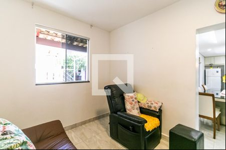 Sala de casa à venda com 6 quartos, 430m² em Alvorada, Contagem